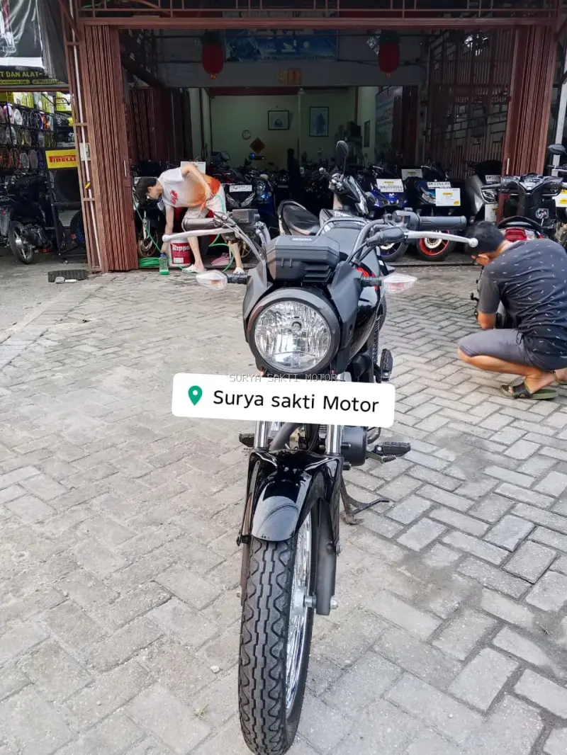 Honda CB Verza